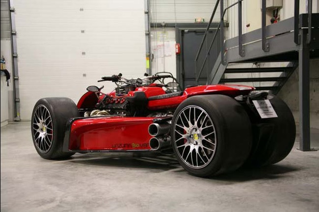 ワズマ Wazuma V8f フェラーリ Ferrari V8エンジンを搭載したフルカスタム4輪バイクがいかつい 旧車會も追いつけない