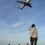 東京(都内)ドライブデート海(浜辺)と低空飛行の飛行機!城南島海浜公園!