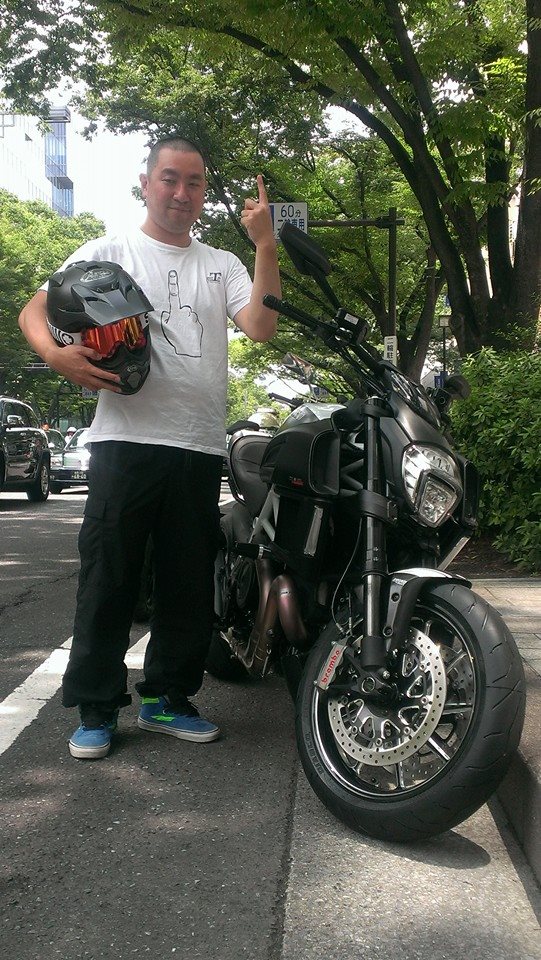 レイザーラモンrgが愛車 バイク ドゥカティディアベルを購入 Rgツーリングクラブリーダーらしい愛車 バイク